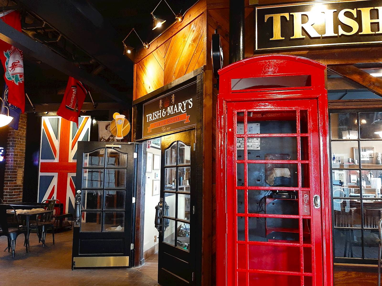 Trish & Mary's Pub at Vinegar Hill Mall Springfield, IL